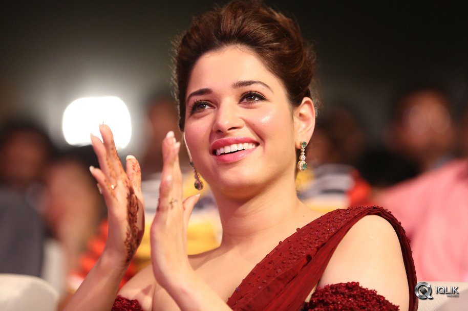 Tamannah-at-Baahubali-Movie-Audio-Launch